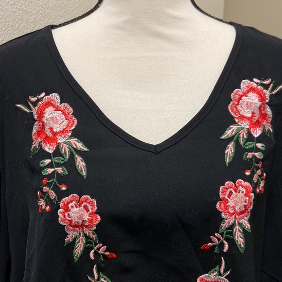 SHEIN Plus Size Women’s Tunic - Picture 2 of 8